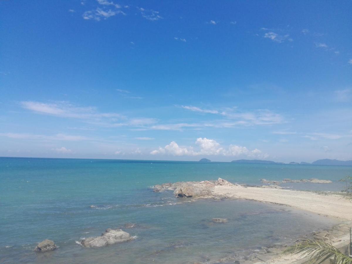 爱上海蓝蓝屋民宿 Blue Ocean Station Penampang エクステリア 写真
