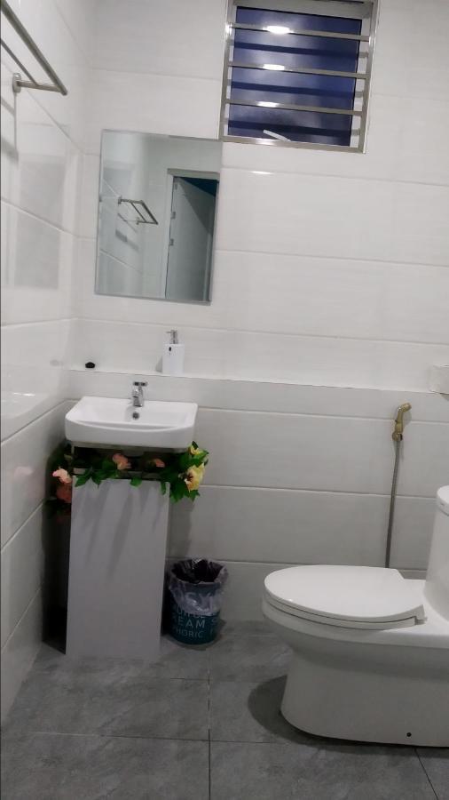 爱上海蓝蓝屋民宿 Blue Ocean Station Penampang エクステリア 写真